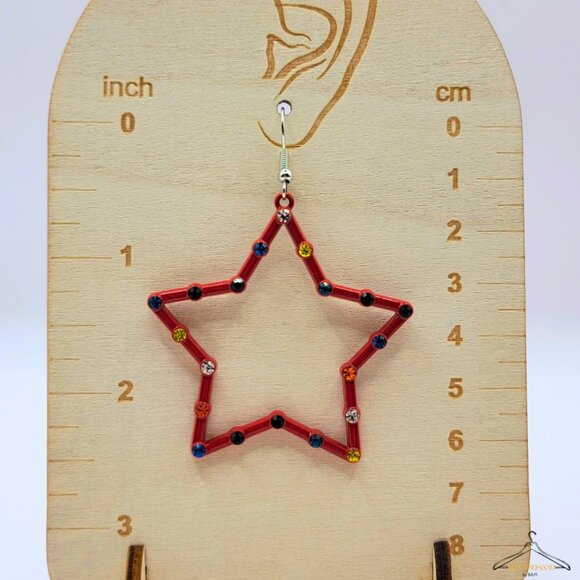 Red Star Dangle Earrings - Picture 2 of 2